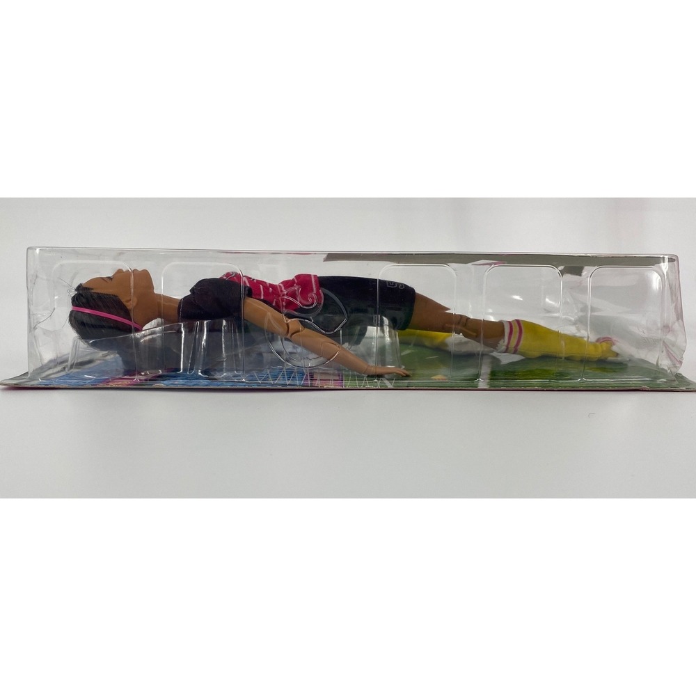Barbie Made to Move Soccer Player Doll Kids Pink Black NIB DVF69 Posable Sport - Picture 11 of 12
